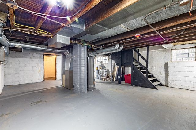 80 Crombie Street, Rochester, NY 14605