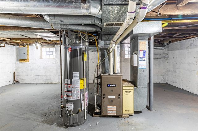 80 Crombie Street, Rochester, NY 14605