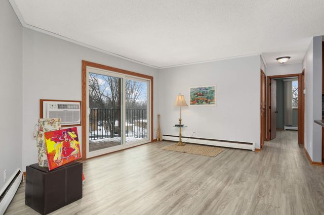 9143 Highway 55 301, Golden Valley, MN 55427