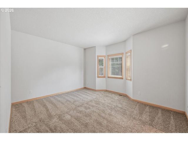 2025 ELM St 4A, Forest Grove, OR 97116