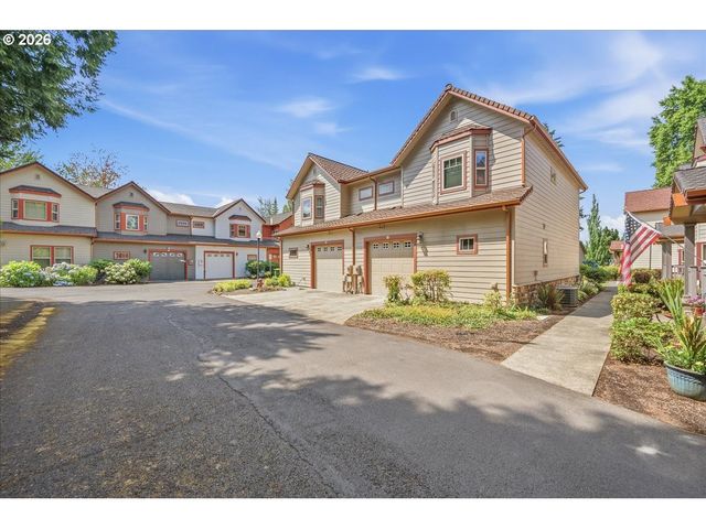 2025 ELM St 4A, Forest Grove, OR 97116