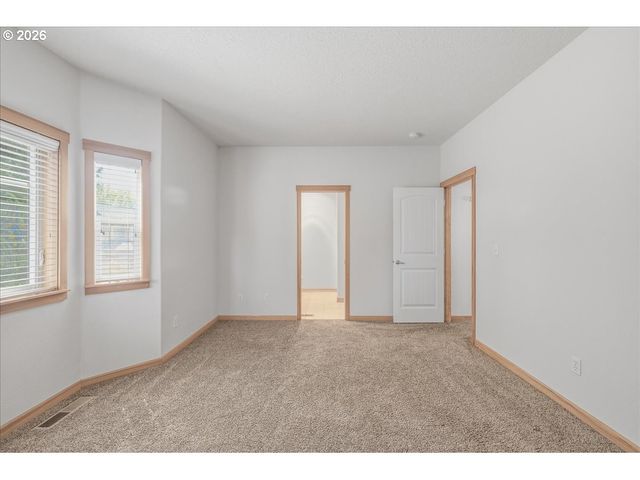 2025 ELM St 4A, Forest Grove, OR 97116