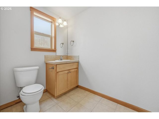 2025 ELM St 4A, Forest Grove, OR 97116