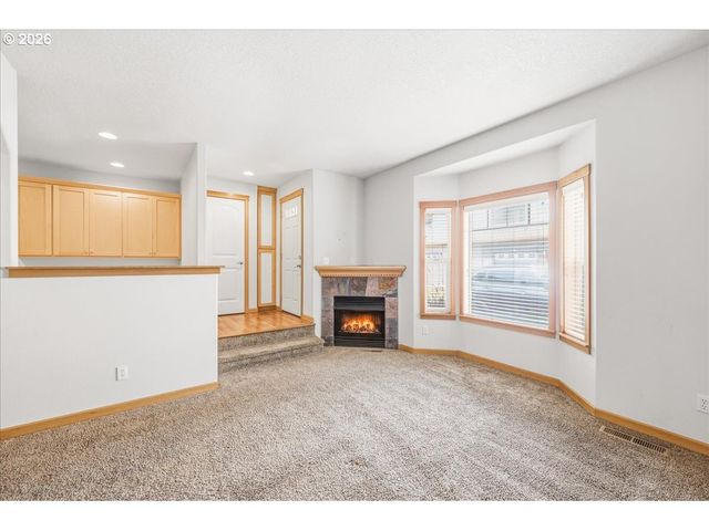 2025 ELM St 4A, Forest Grove, OR 97116