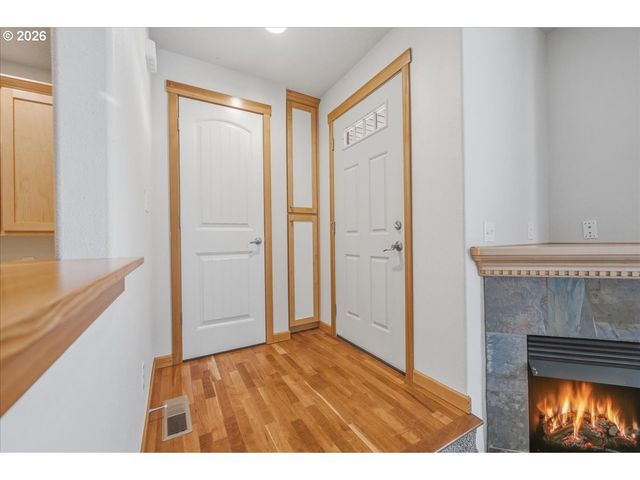 2025 ELM St 4A, Forest Grove, OR 97116