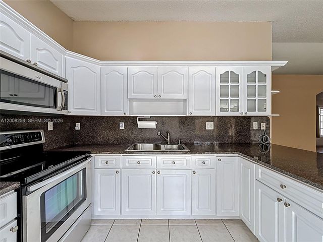 18153 SW 143rd Pl, Miami, FL 33177