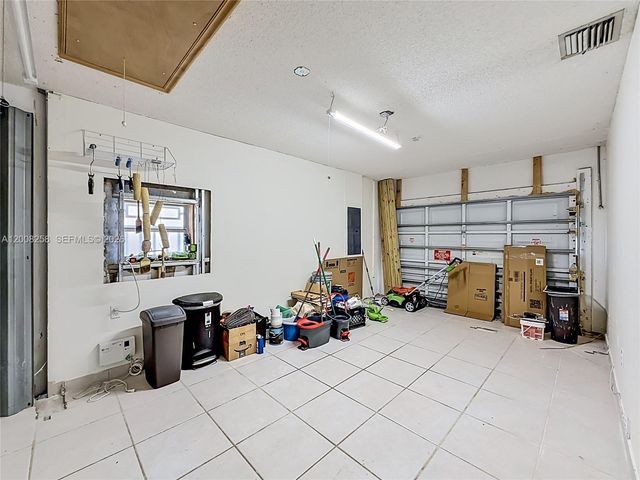 18153 SW 143rd Pl, Miami, FL 33177