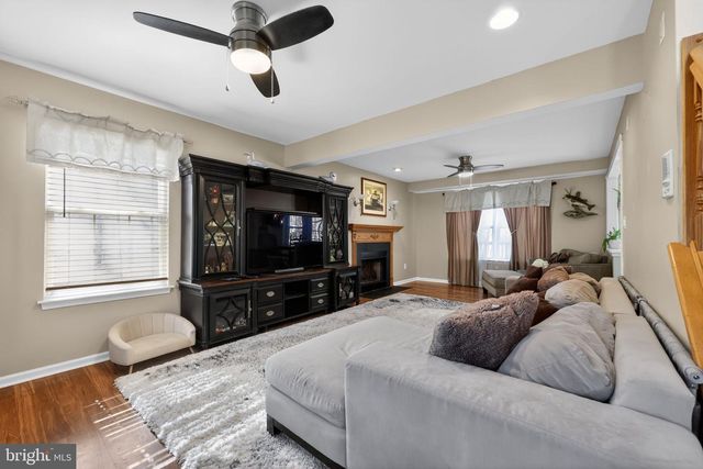 525 LANTERN WAY, Franklinville, NJ 08322