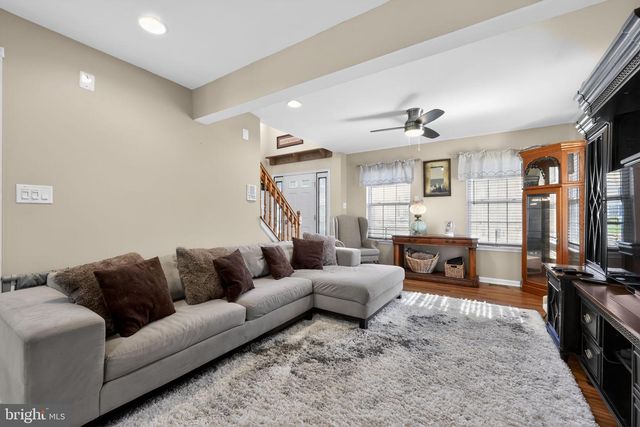 525 LANTERN WAY, Franklinville, NJ 08322