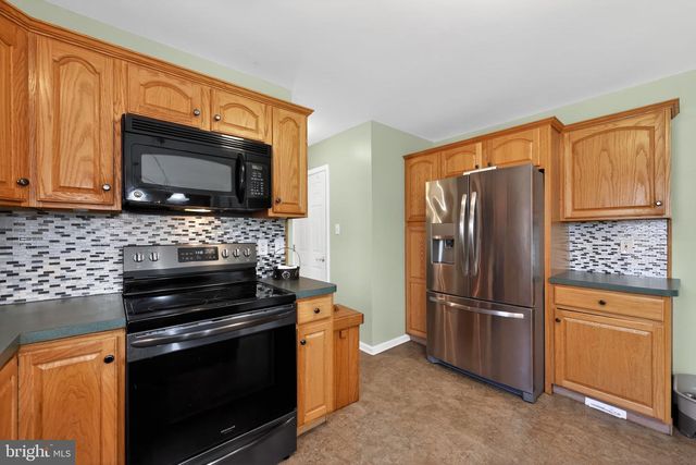 525 LANTERN WAY, Franklinville, NJ 08322