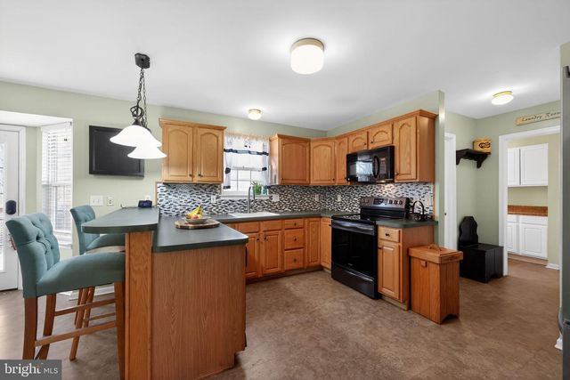 525 LANTERN WAY, Franklinville, NJ 08322