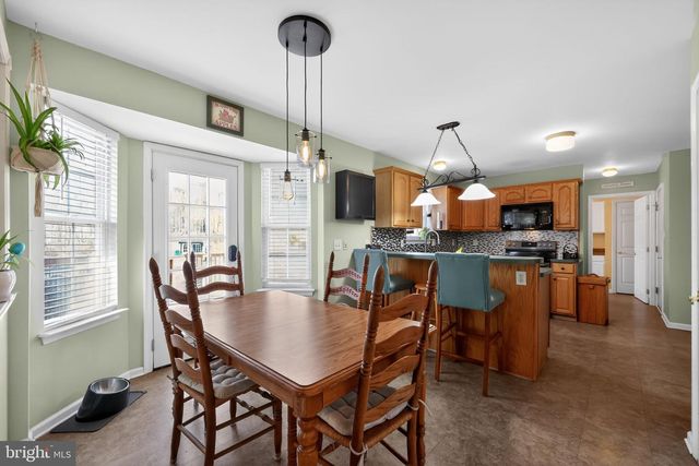 525 LANTERN WAY, Franklinville, NJ 08322