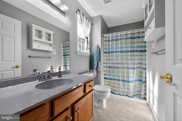 525 LANTERN WAY, Franklinville, NJ 08322