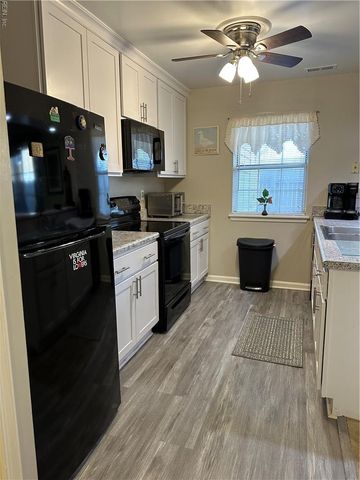 451 Chatterton DR, Virginia Beach, VA 23454