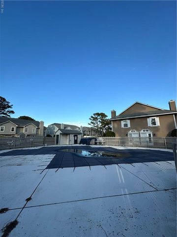 451 Chatterton DR, Virginia Beach, VA 23454