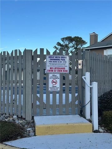 451 Chatterton DR, Virginia Beach, VA 23454