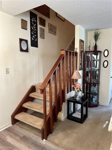 451 Chatterton DR, Virginia Beach, VA 23454