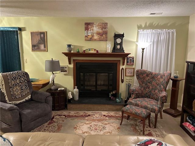 451 Chatterton DR, Virginia Beach, VA 23454