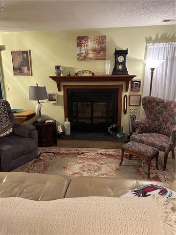 451 Chatterton DR, Virginia Beach, VA 23454