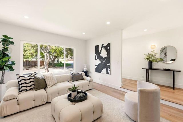 3076 Baronscourt Way, San Jose, CA 95132