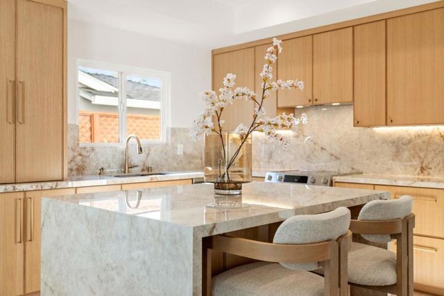 3076 Baronscourt Way, San Jose, CA 95132