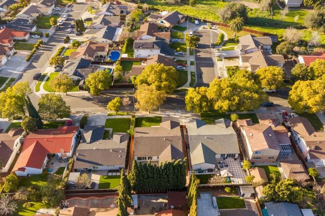 3076 Baronscourt Way, San Jose, CA 95132
