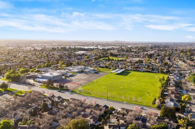 3076 Baronscourt Way, San Jose, CA 95132