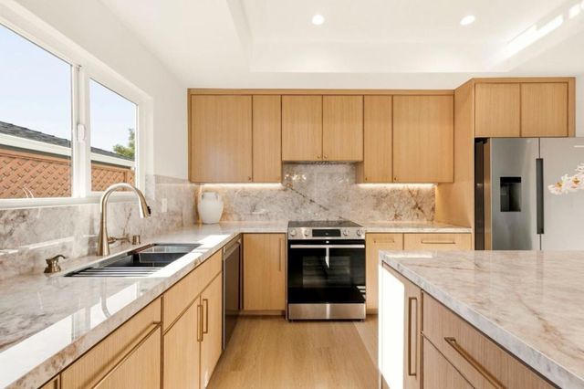 3076 Baronscourt Way, San Jose, CA 95132