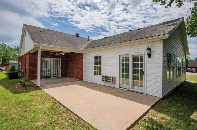 1470 Forest Street, Springdale, AR 72764