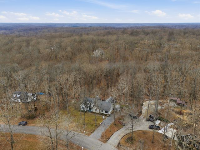 1004 Timber Ridge Ct, Kingston Springs, TN 37082