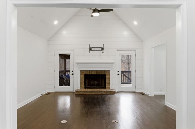 1004 Timber Ridge Ct, Kingston Springs, TN 37082