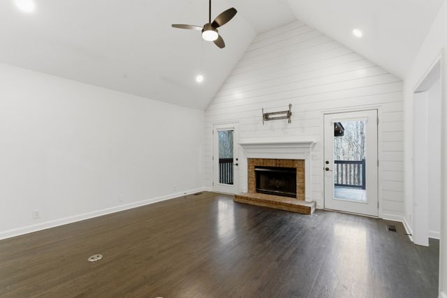 1004 Timber Ridge Ct, Kingston Springs, TN 37082