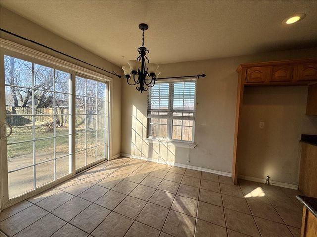 261 Carrington Avenue, Springdale, AR 72764