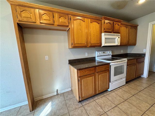 261 Carrington Avenue, Springdale, AR 72764