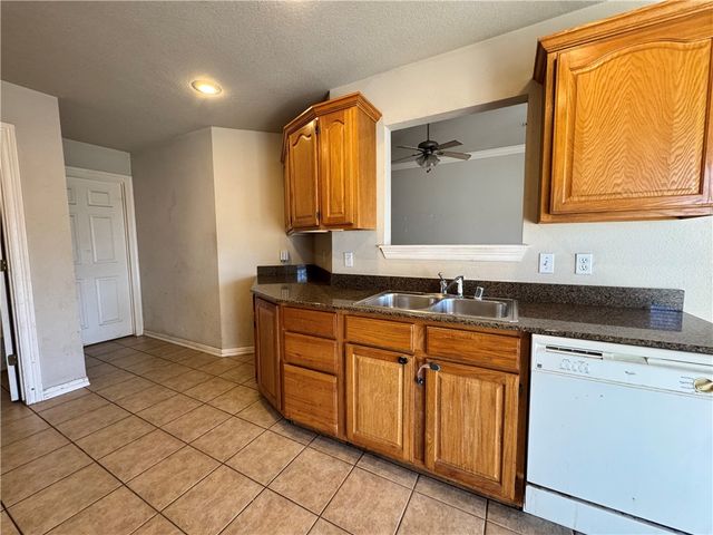 261 Carrington Avenue, Springdale, AR 72764