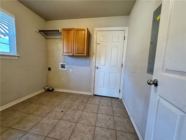 261 Carrington Avenue, Springdale, AR 72764