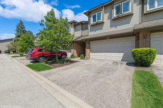 1020 Arbor Court, Mount Prospect, IL 60056