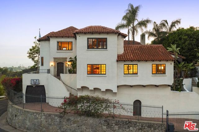 2801 Belden Drive, Los Angeles, CA 90068