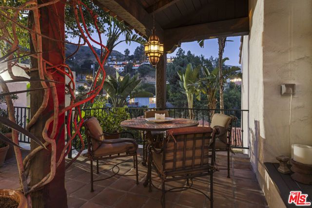 2801 Belden Drive, Los Angeles, CA 90068