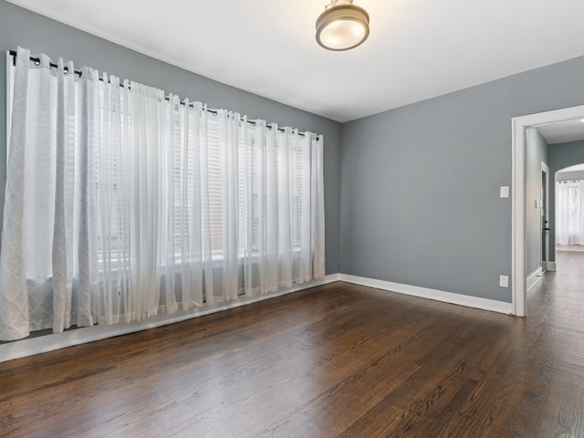 7649 S Yates Boulevard 3, Chicago, IL 60649