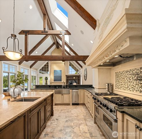 745 250th Lane NE, Sammamish, WA 98074