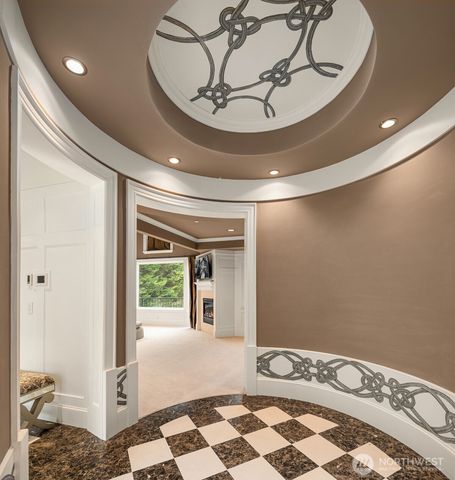 745 250th Lane NE, Sammamish, WA 98074