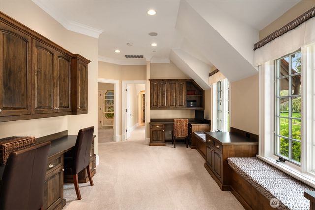 745 250th Lane NE, Sammamish, WA 98074