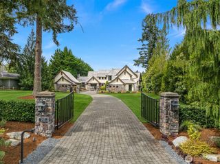 745 250th Lane NE, Sammamish, WA 98074