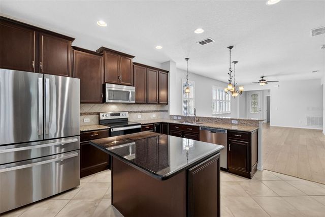 21944 BELGIAN COURT, Mount Dora, FL 32757