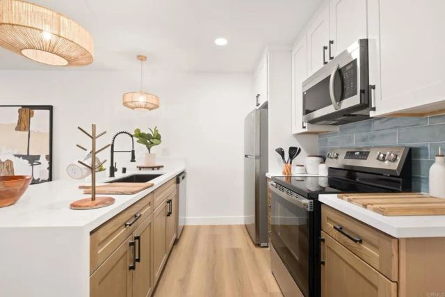 8024 Linda Vista Road 1D, San Diego, CA 92111