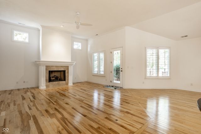 8124 Gwinnett Place, Indianapolis, IN 46250
