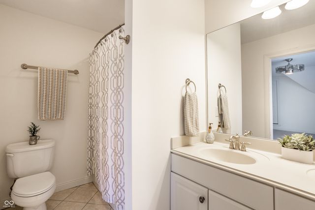 8124 Gwinnett Place, Indianapolis, IN 46250
