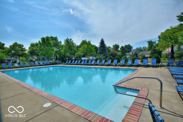 8124 Gwinnett Place, Indianapolis, IN 46250