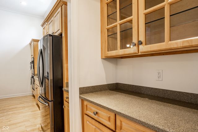8124 Gwinnett Place, Indianapolis, IN 46250